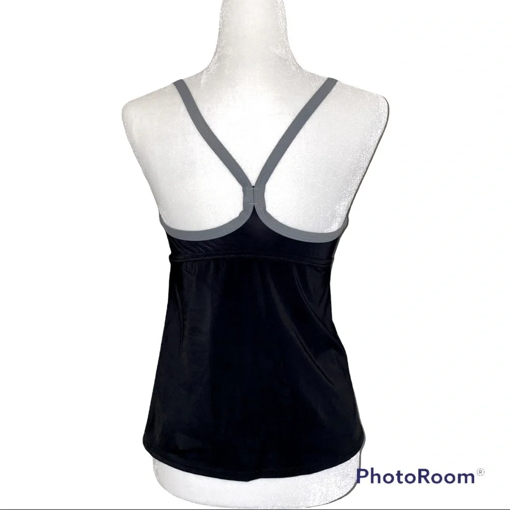 NIKE Sports Bra Tank Top Y Straps Removable Cups Black Gray Size Medium